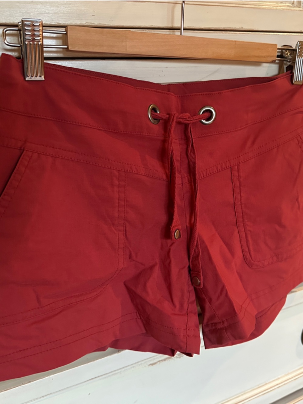 Prana Red Drawstring Women’s Shorts